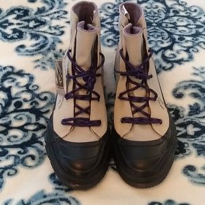 Converse Chuck Taylor MC18 GoreTex Boot. Size  9.5